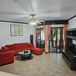 Sai Rougn Apartment