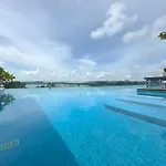 Sea View Apartment At Aristo2 By Lofty
