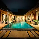 Champagne Pool Villa