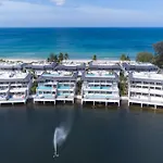 Luxurious Beachfront Penthouse
