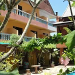 Baan Kasemsuk Guesthouse