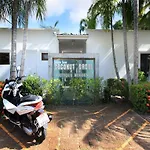Coconut Grove Boutique Hotel