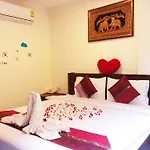 Patong Ours Guesthouse