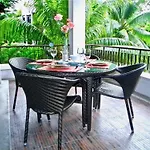 Kata Noi Apartment