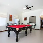 Si Mok Villa