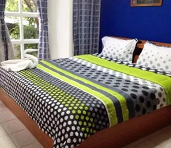 Summer Breeze Inn Hotel