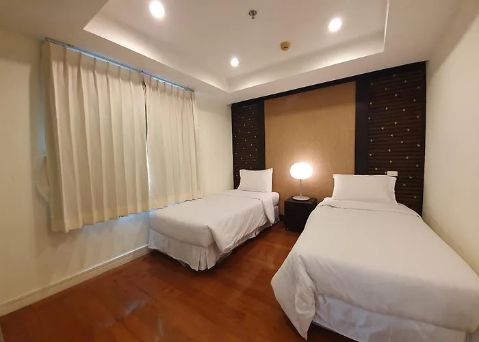 Spacious Apartment With Ocean View In Panwa