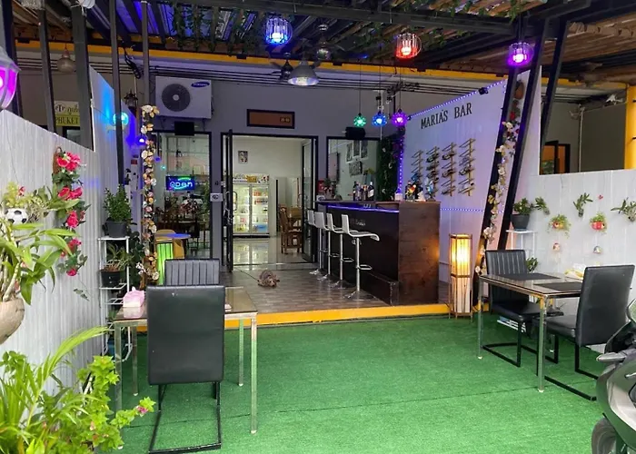 Maria\'S Guest House, Restaurant & Bar