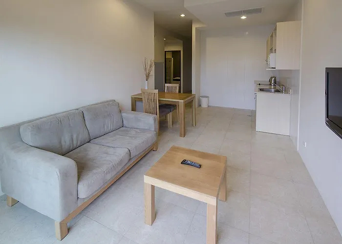 Karon Hill Residence