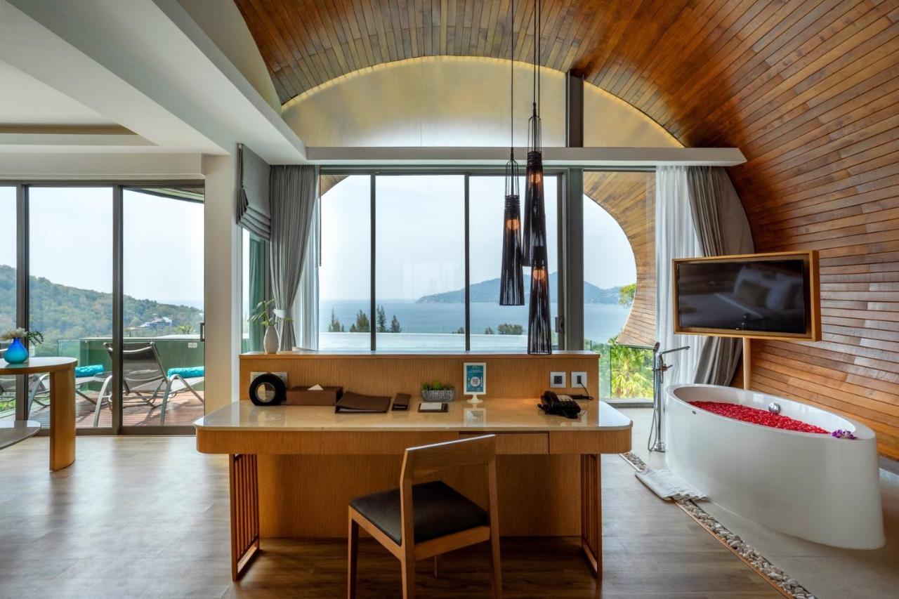 Crest & Pool - Sha Extra Resort Patong