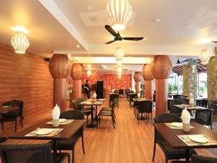 Lap Roi Beachfront By Shanaya Karon