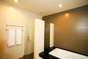 Apartment Karon Hill Luxury Residences