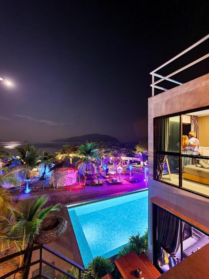 None-available Villa Rawai
