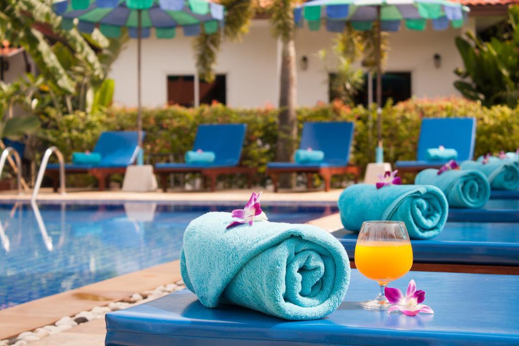 Bangtao Varee Resort 3*