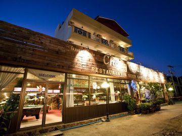 Chang Club Hotel 2*