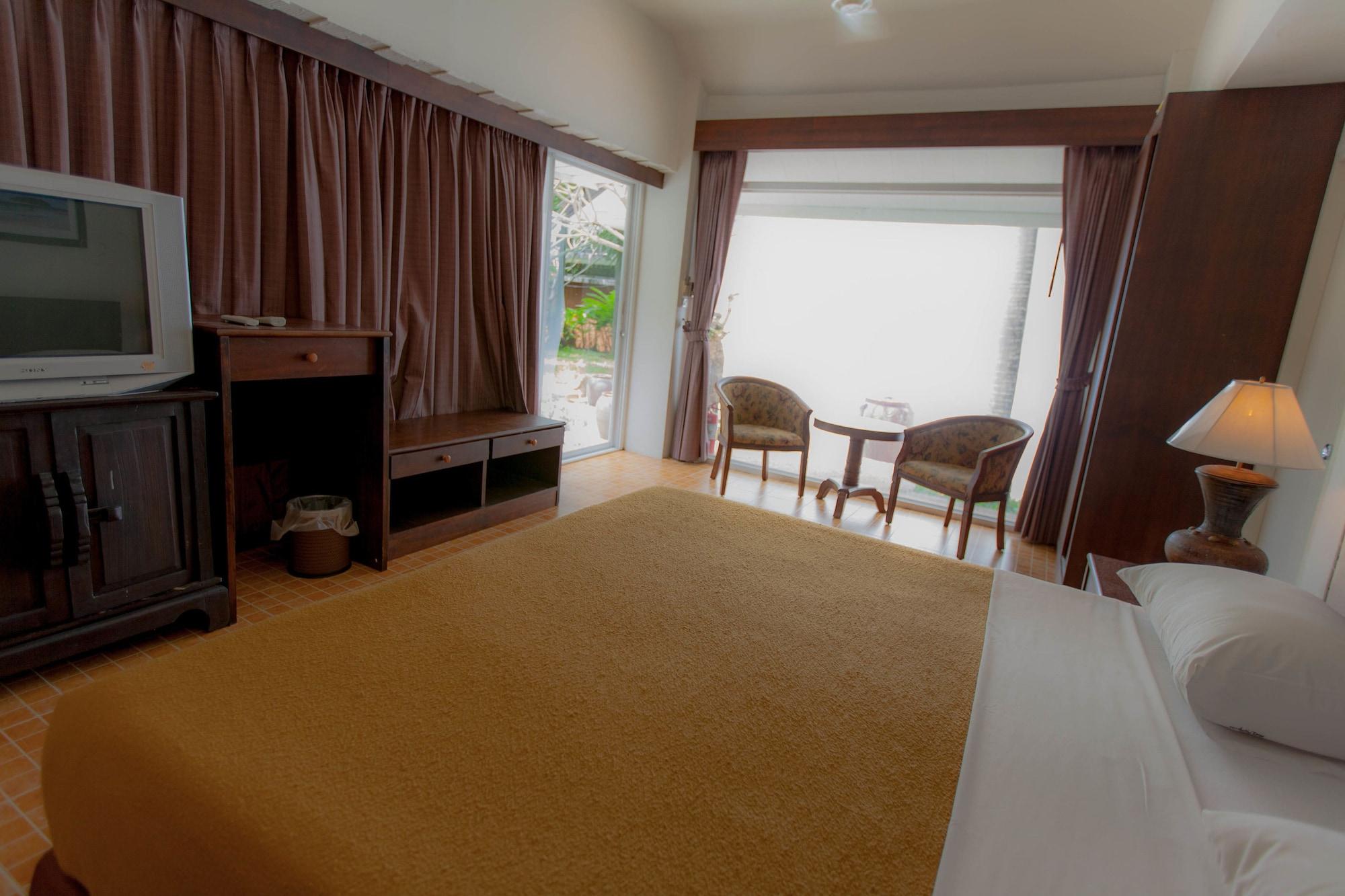 Garden Hotel 3*