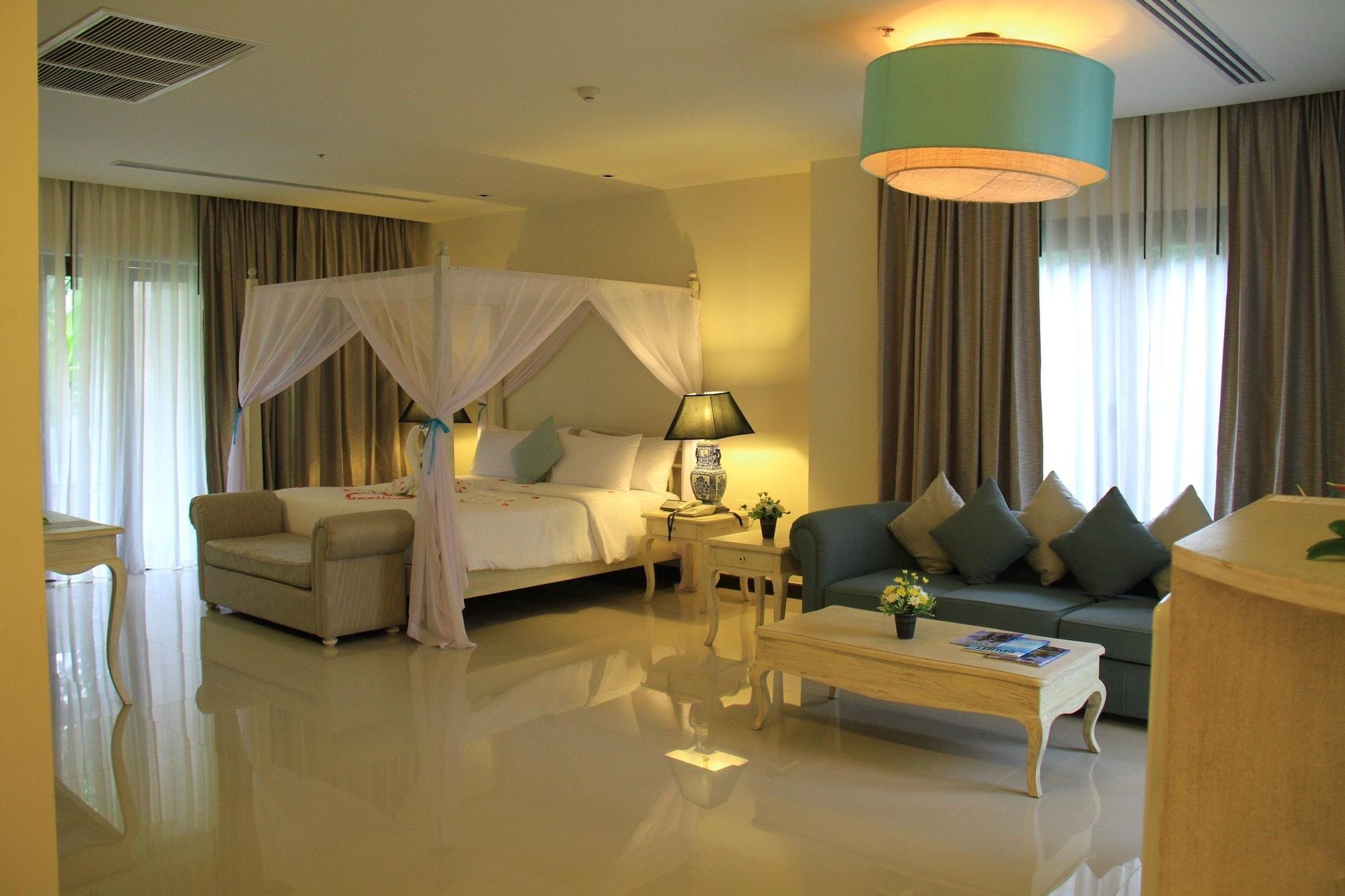 D Varee Resort