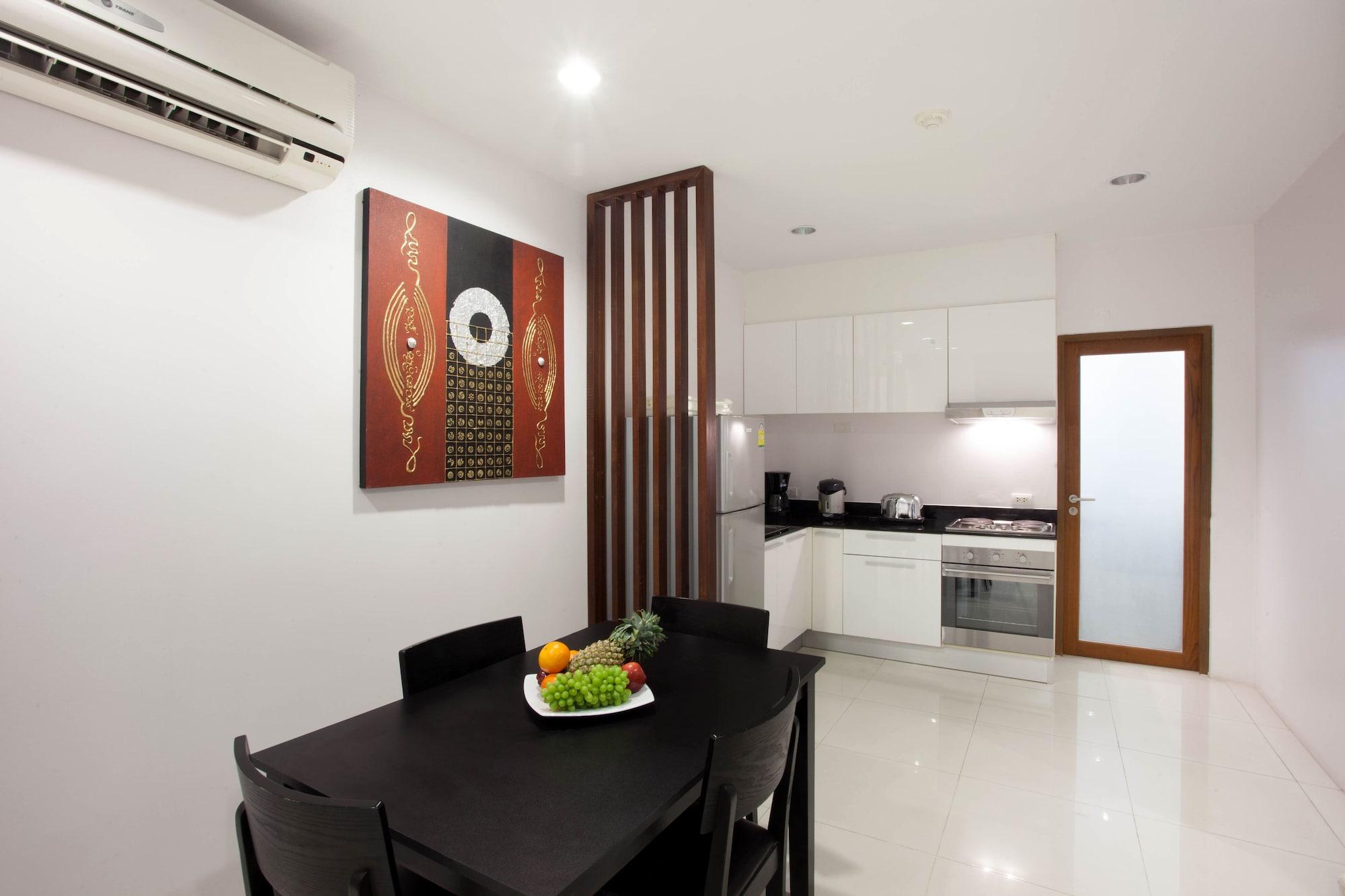 The Park Serviced By Resava Apartment