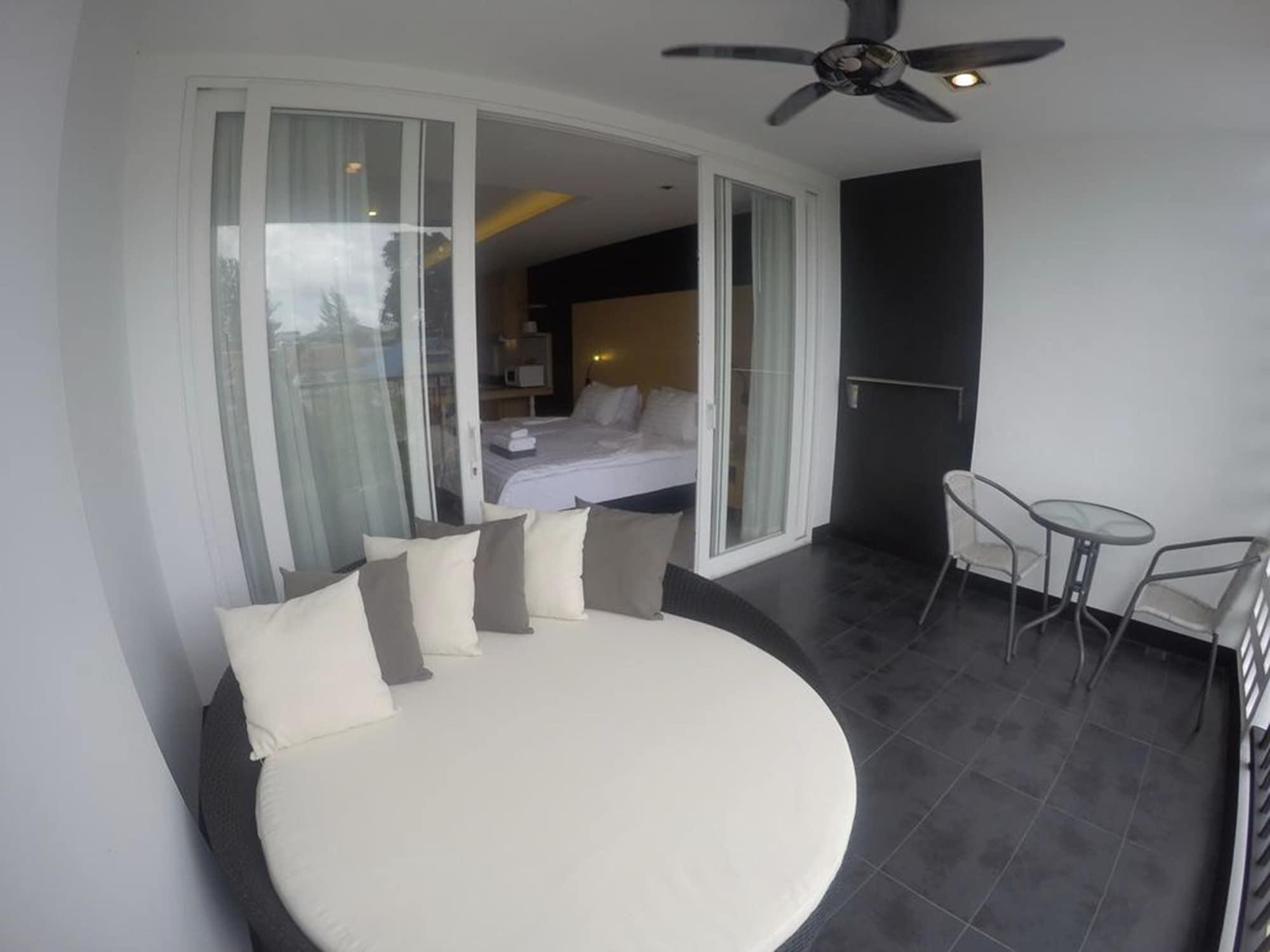 Vivace Hotel Kamala Beach