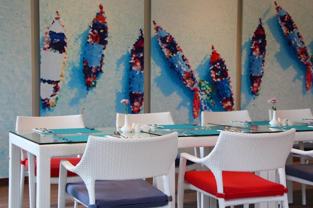 Ozo Phuket 4*