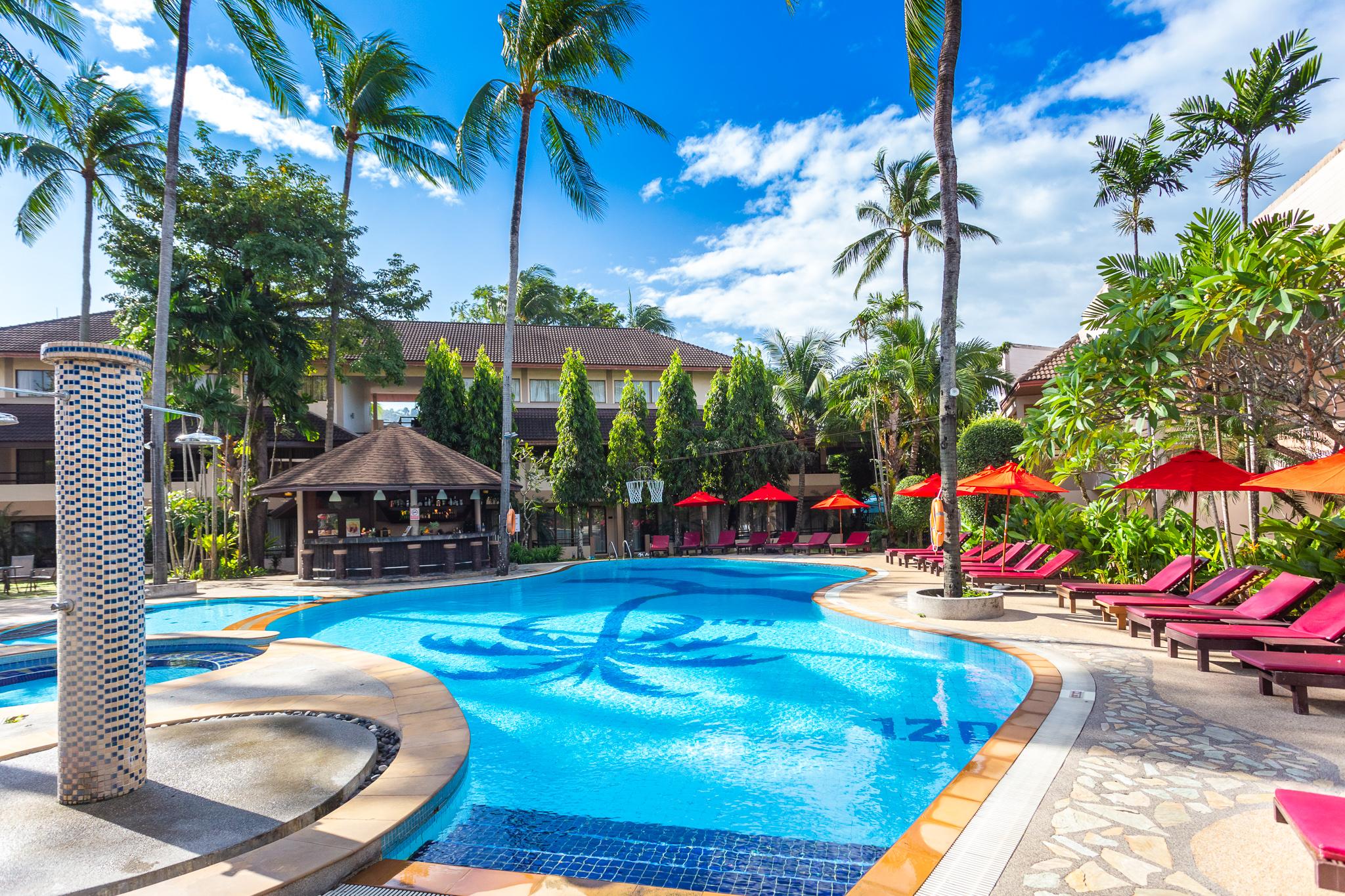 Resort Coconut Village Phuket - Sha Extra 4*