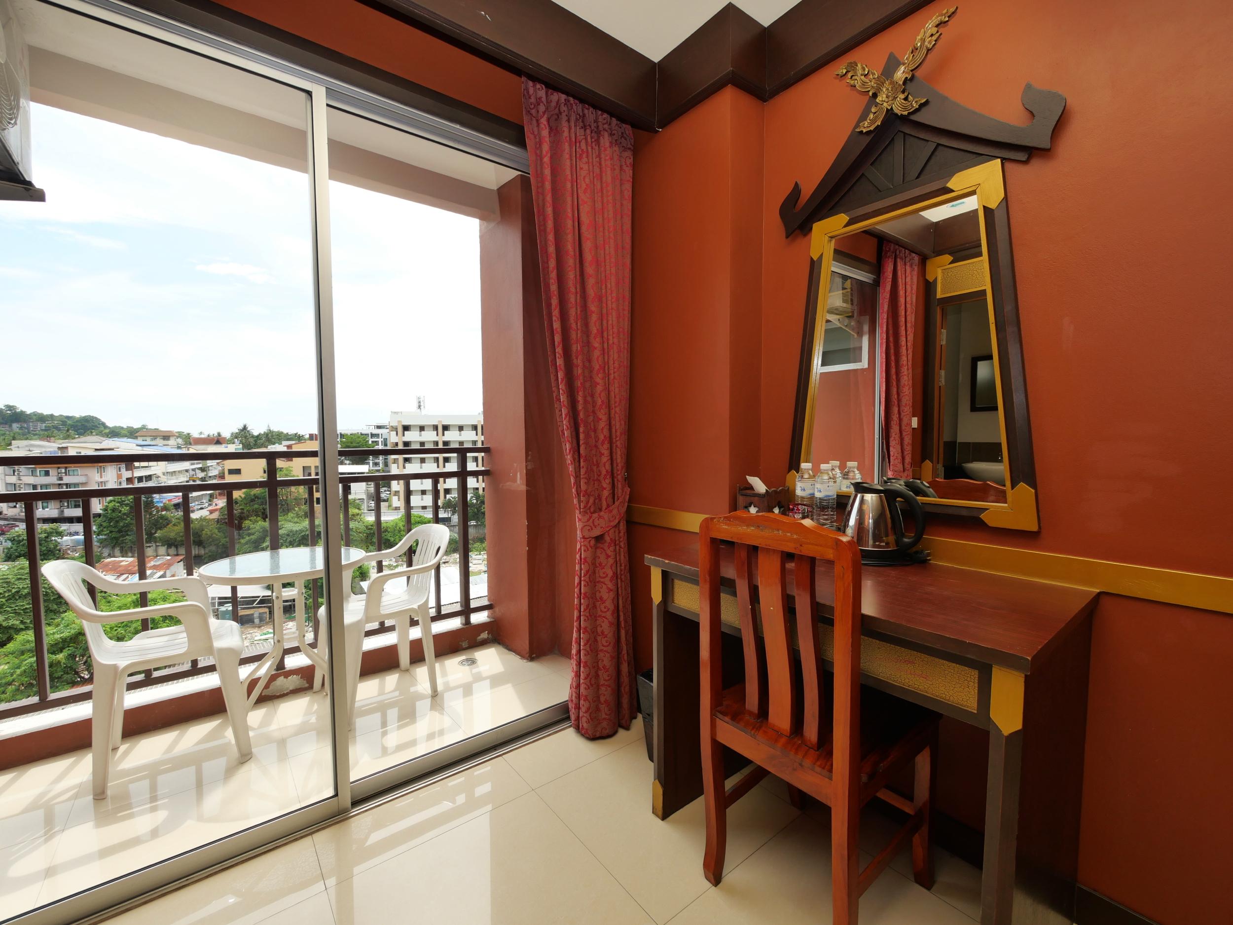 Hotel 99 3*