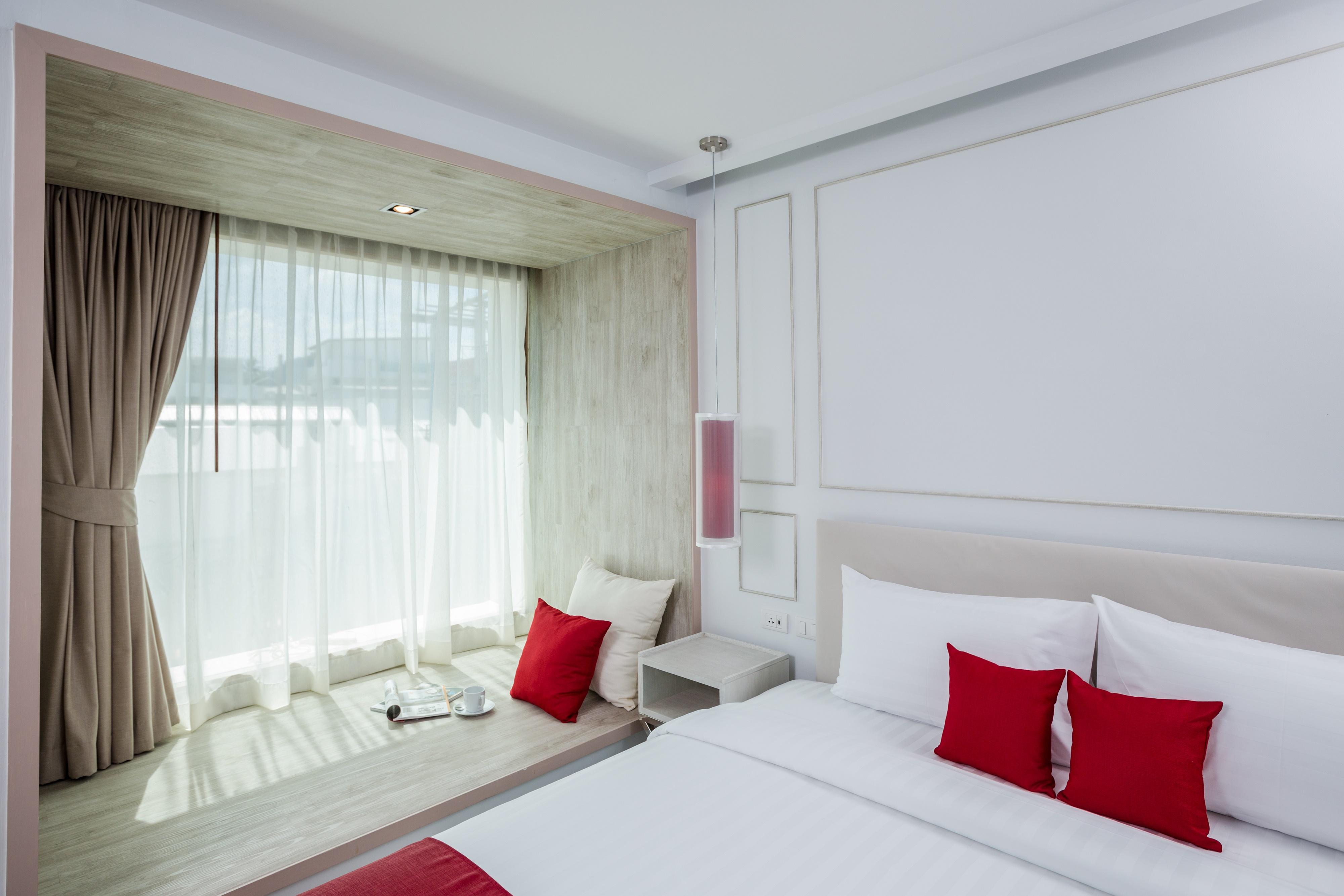 Hotel The Bloc Phuket - Sha Extra