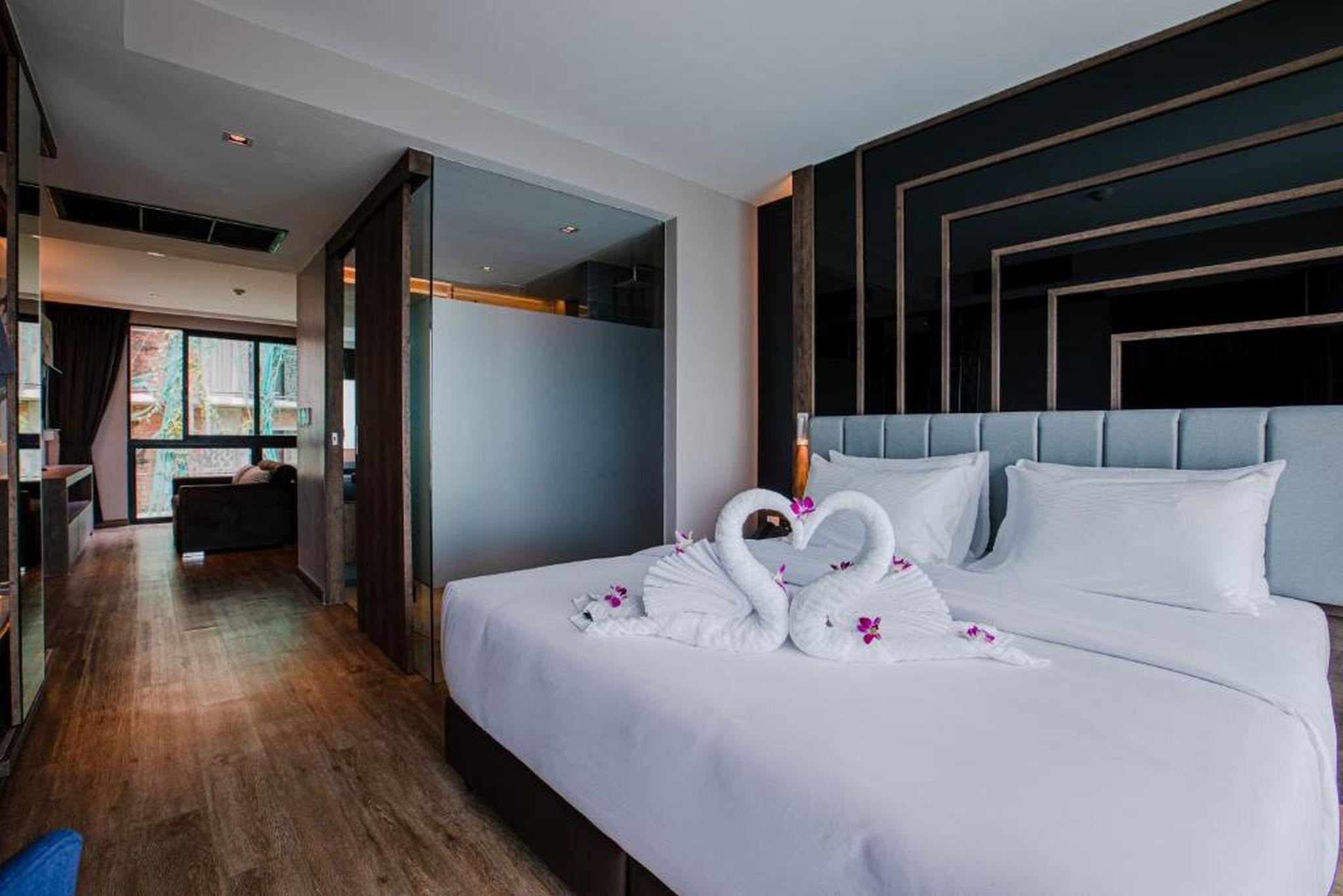 Rak Elegant Patong