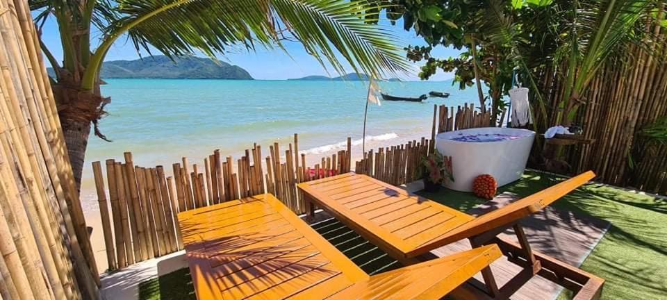 Signature Glamping Luxury tent *