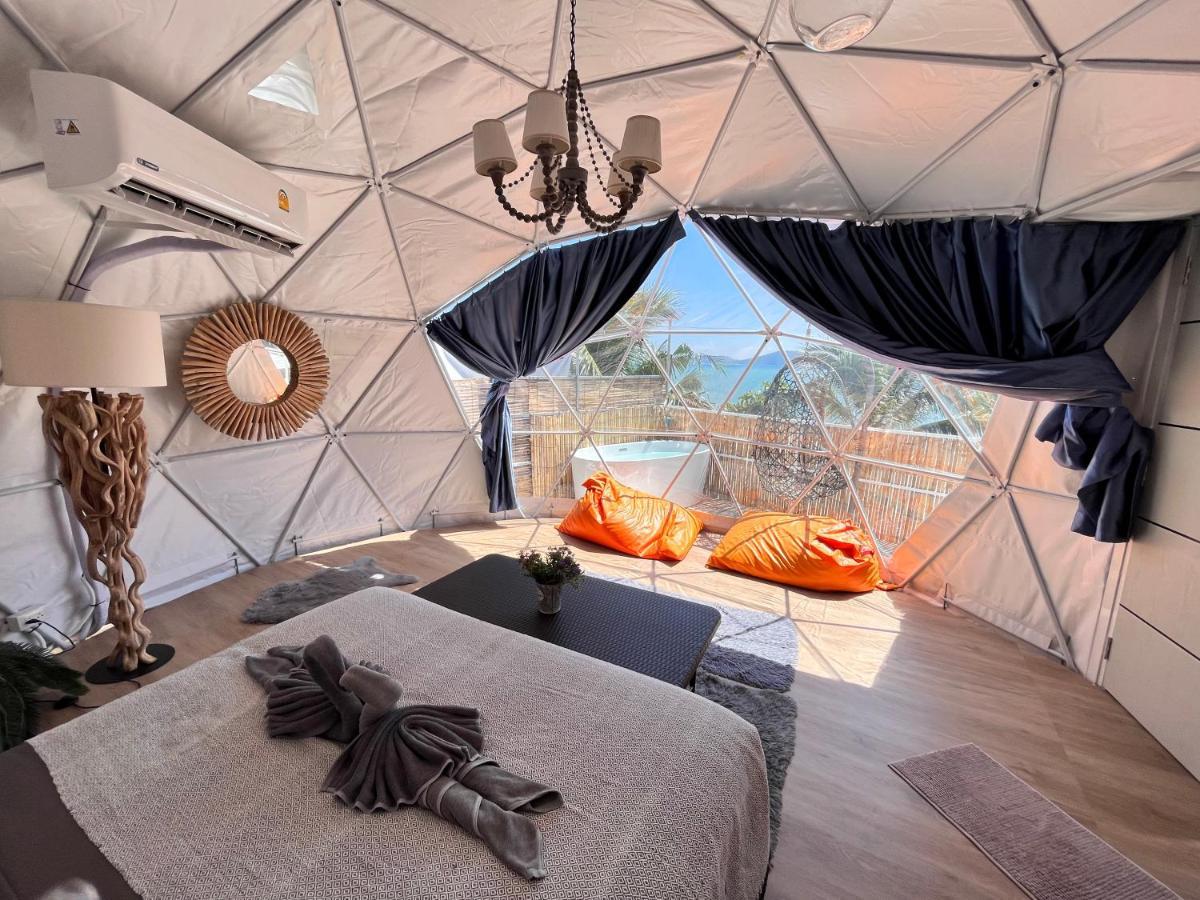 Signature Glamping Luxury tent