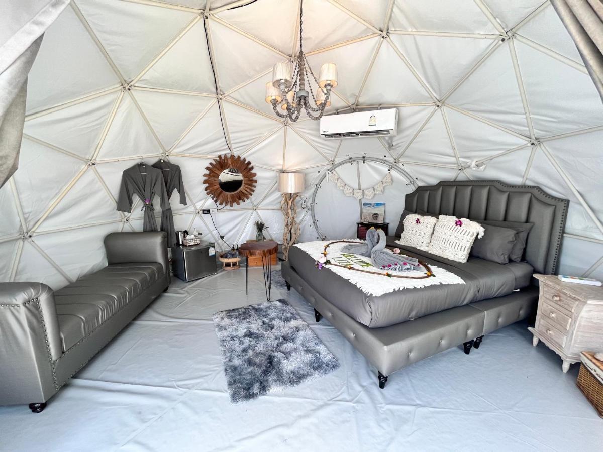 Signature Glamping Luxury tent