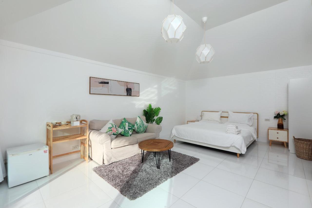 Daydream Hotel 3*