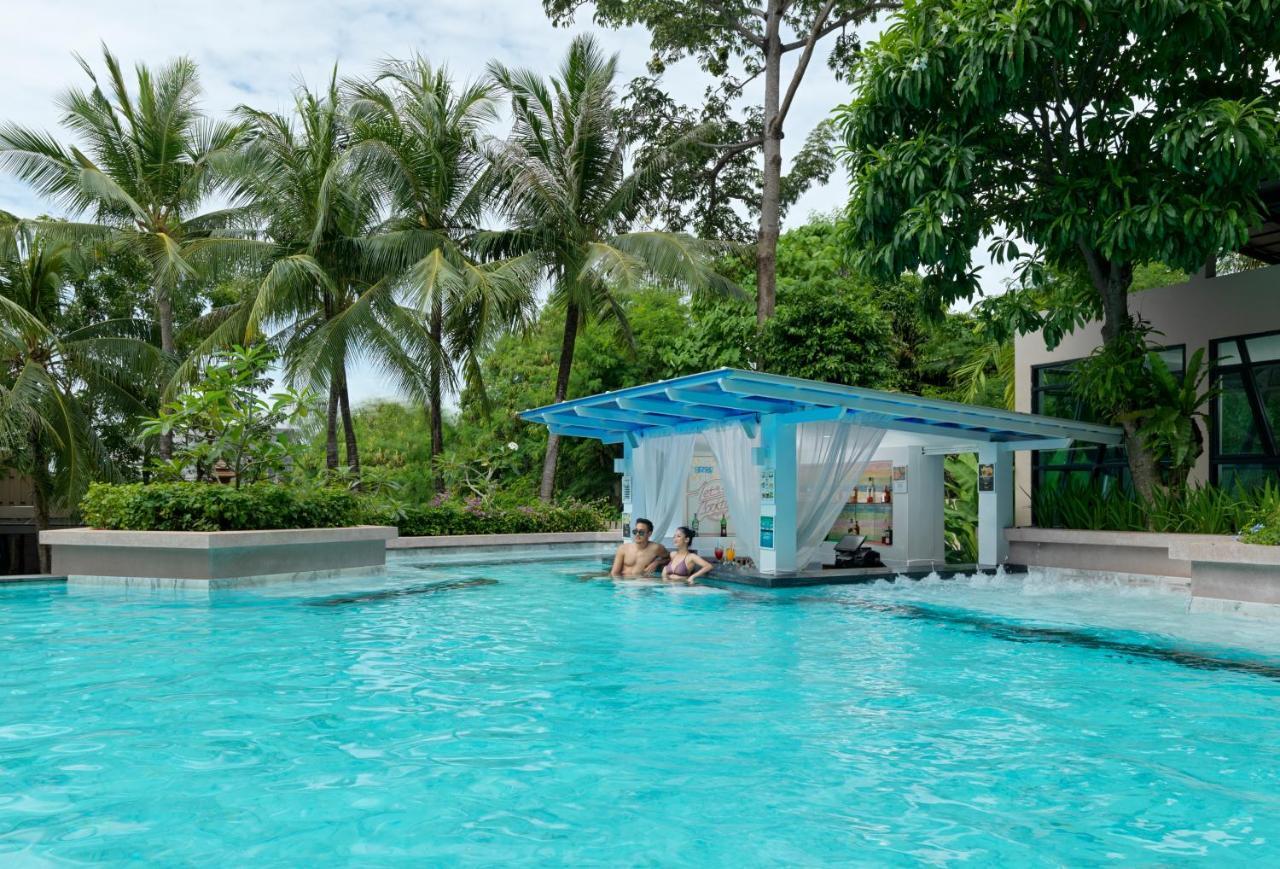 Novotel Phuket Avista And Hotel Praia de Kata