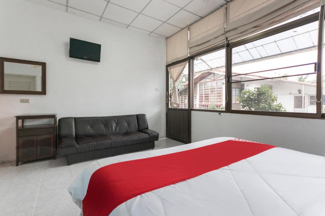 Oyo 1154 Naiyang House 3*