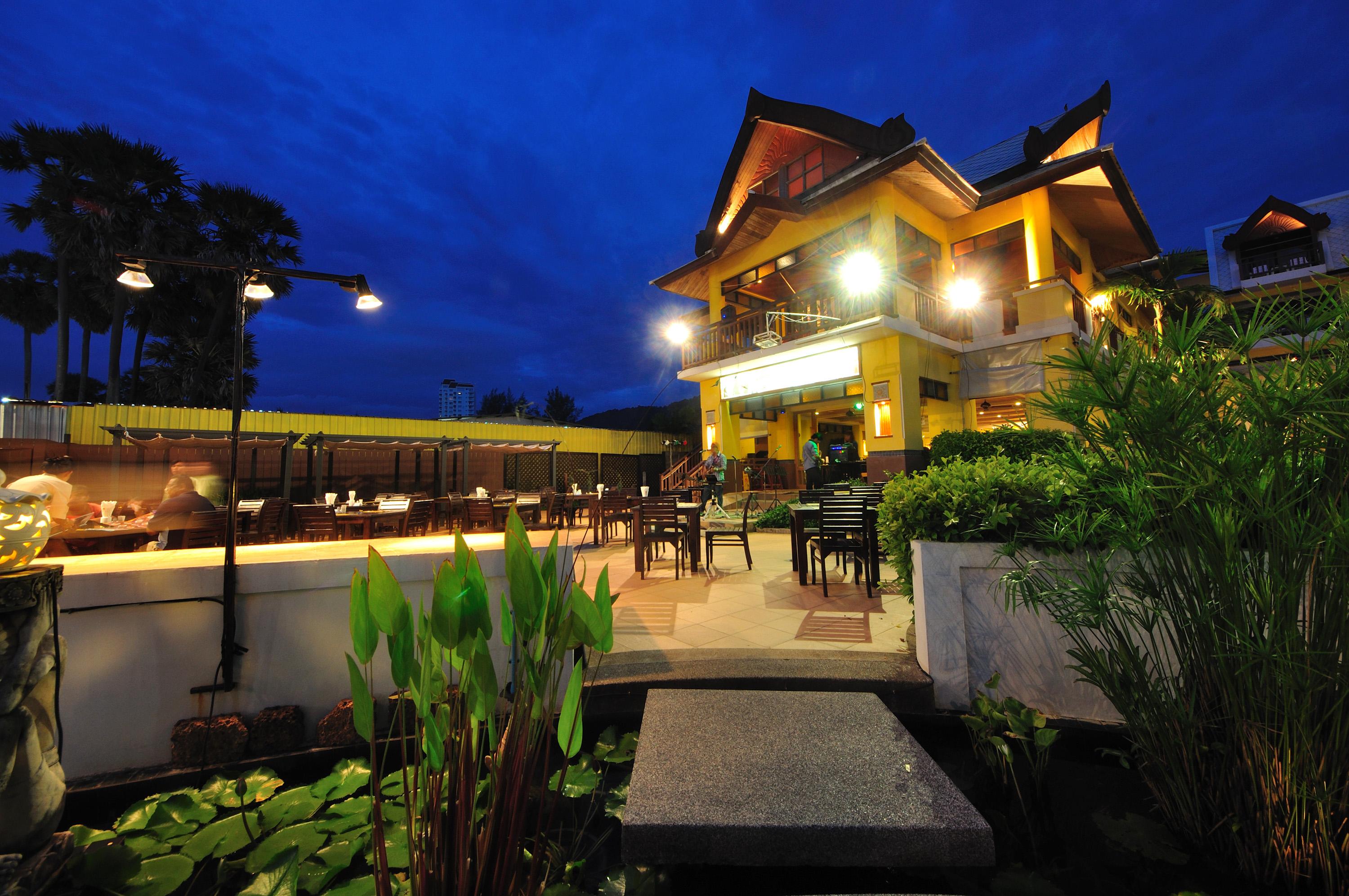 Resort Woraburi Phuket & - Sha Karon