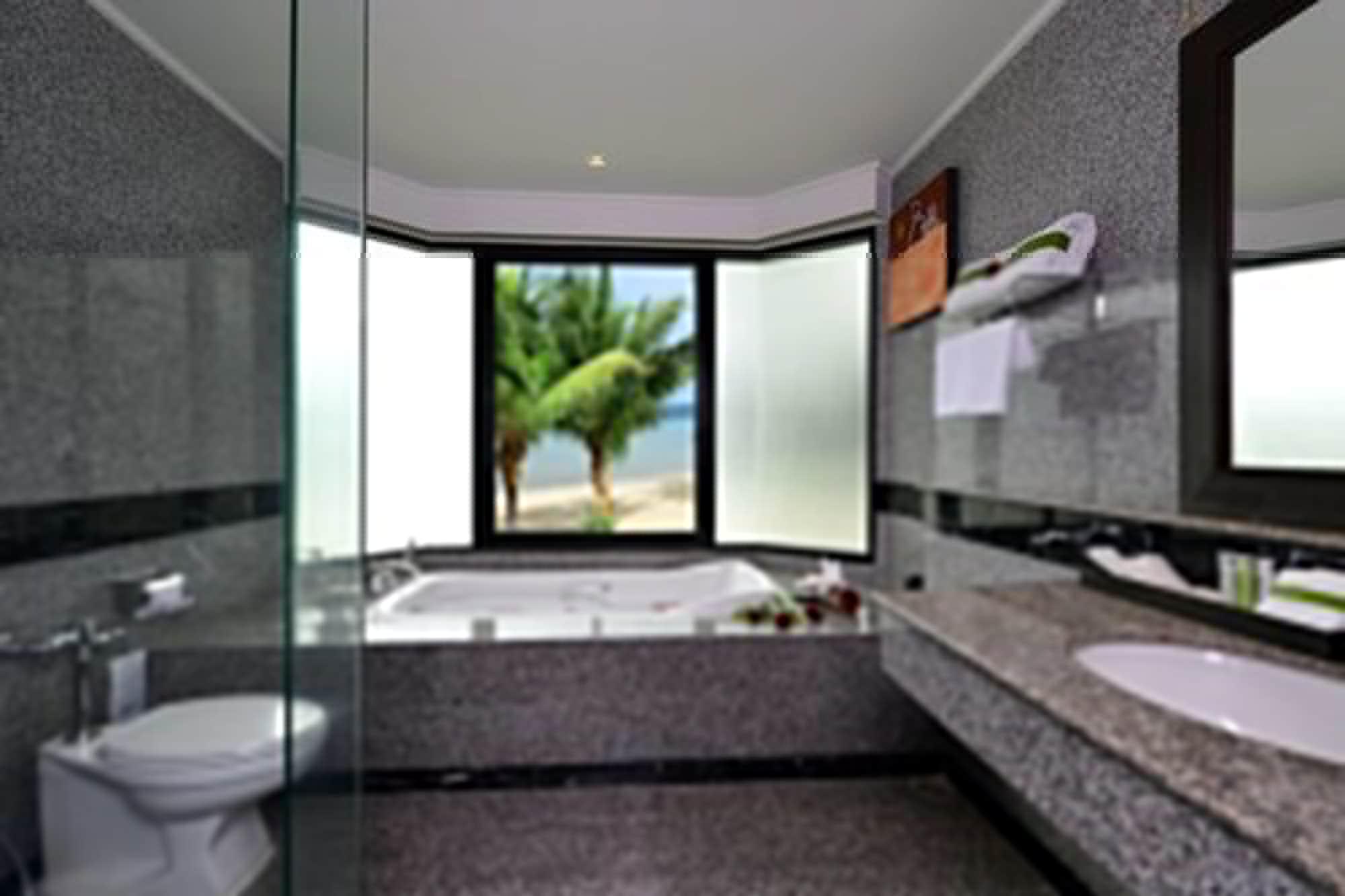 Panwa Boutique Beachfront Resort 4*
