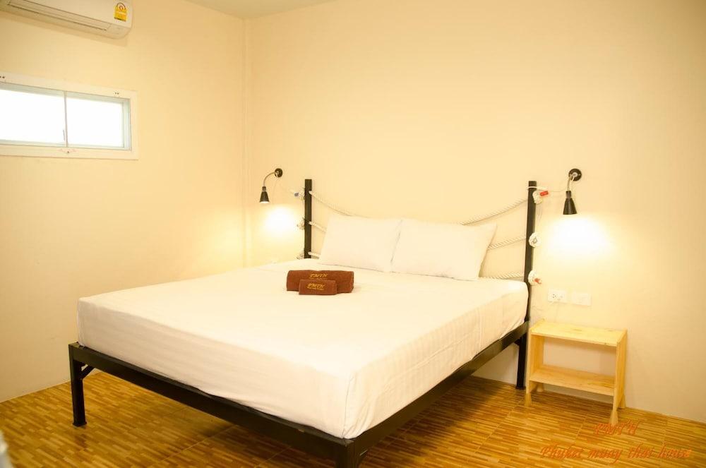 Phuket Muay Thai House Hotel Rawai