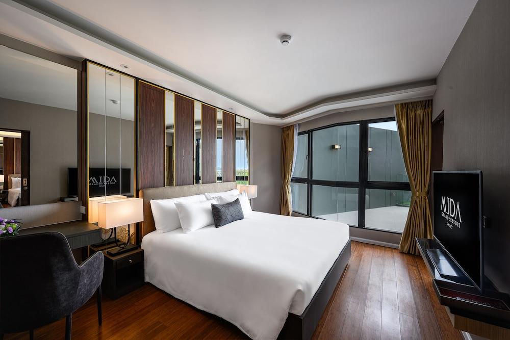 Mida Grande Hotel 5*