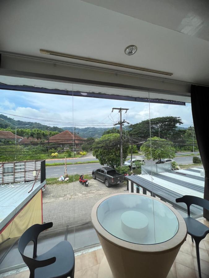 Petunya Phuket Guest house