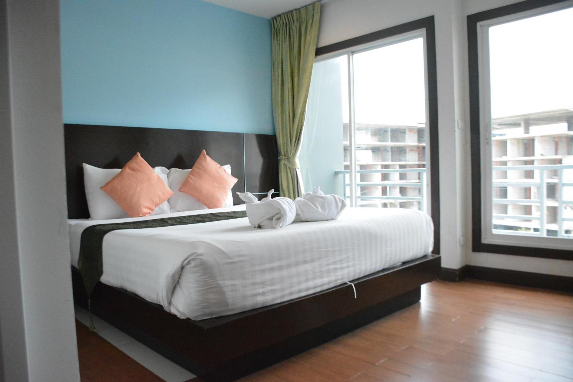 Hotel Zephyr Grand 3*