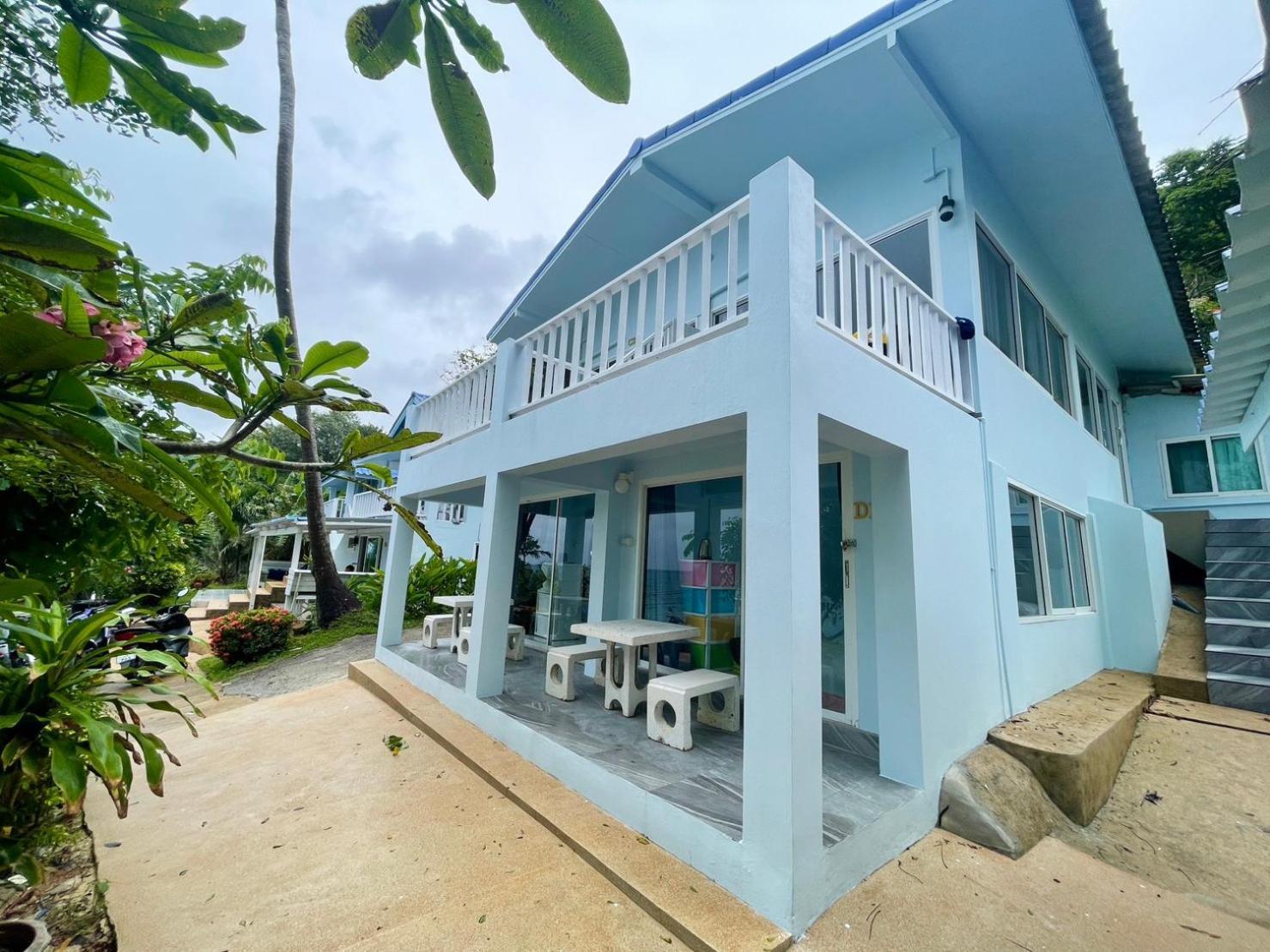 Naiharn On The Rock Phuket