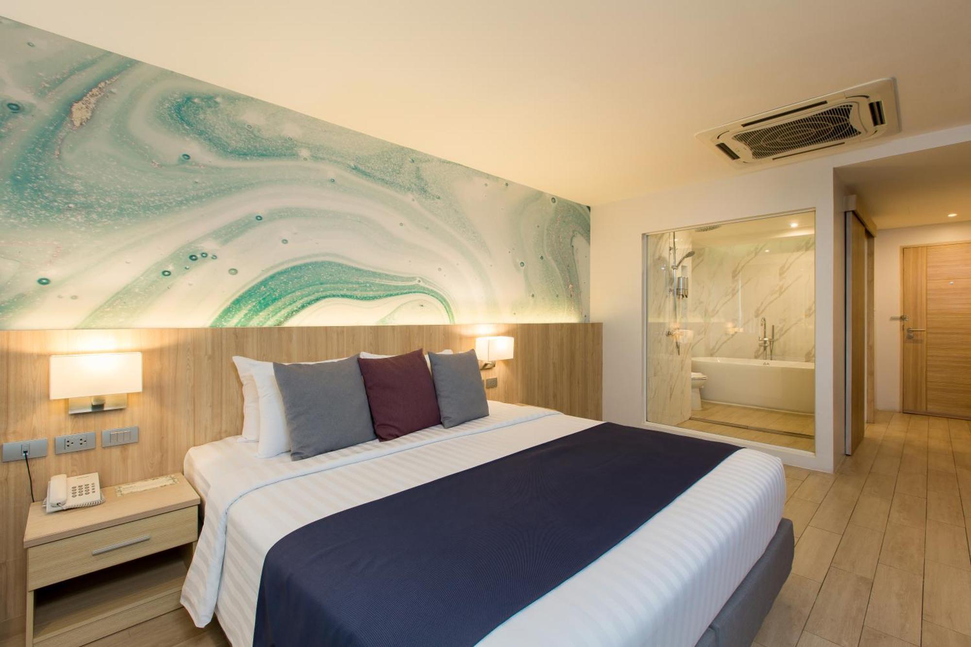 Resort Coconut Village Phuket - Sha Extra 4*