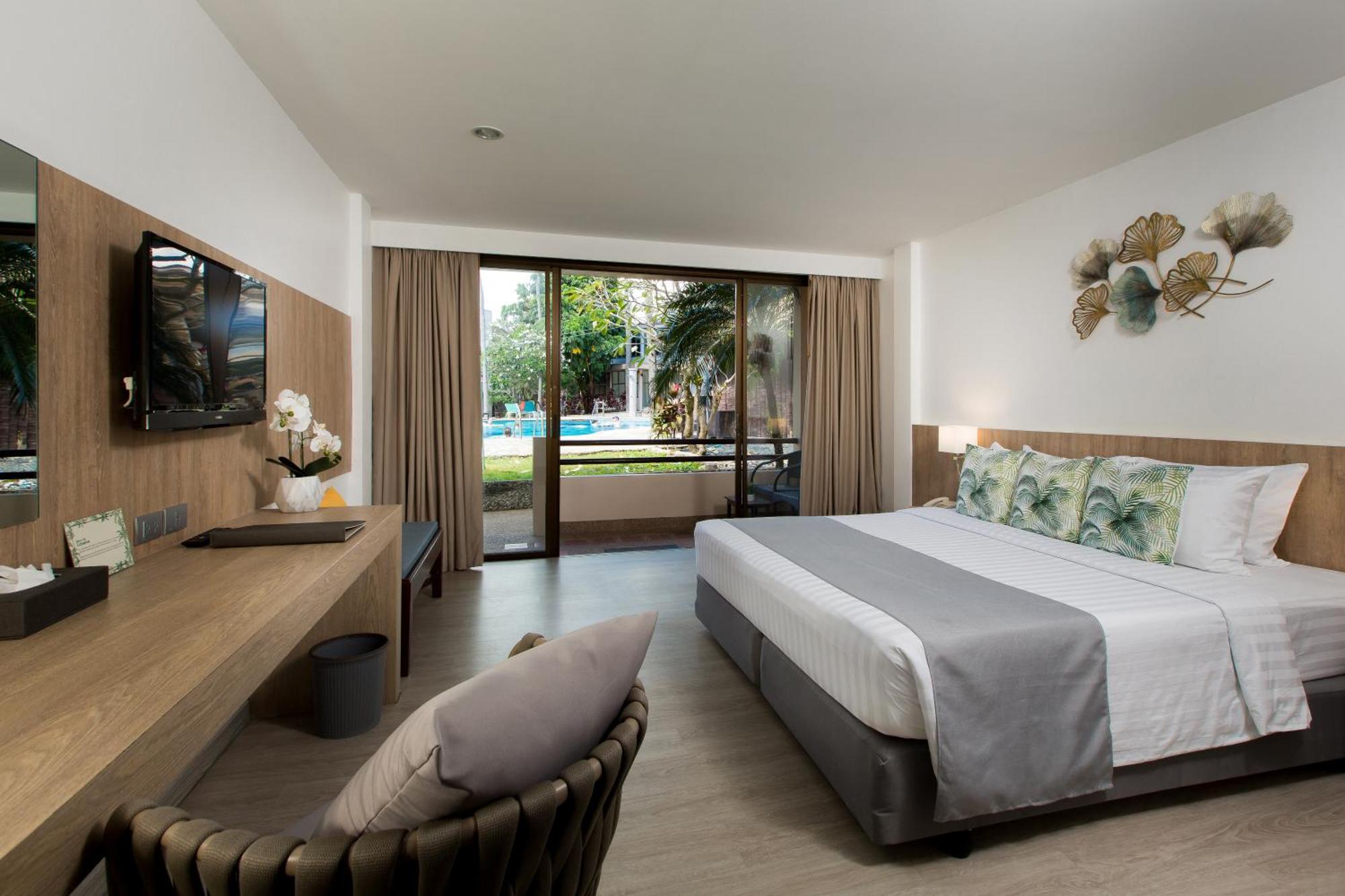 Resort Coconut Village Phuket - Sha Extra