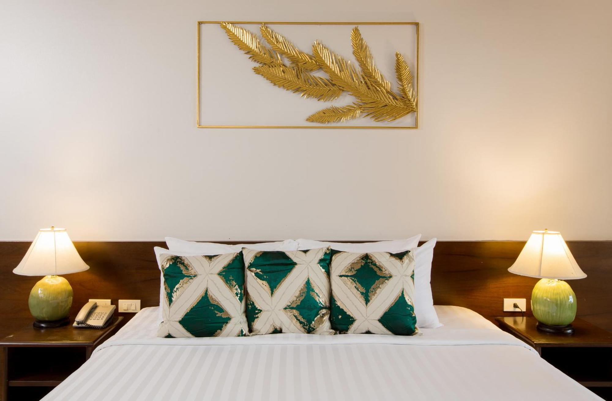 Coconut Village Phuket - Sha Extra Resort