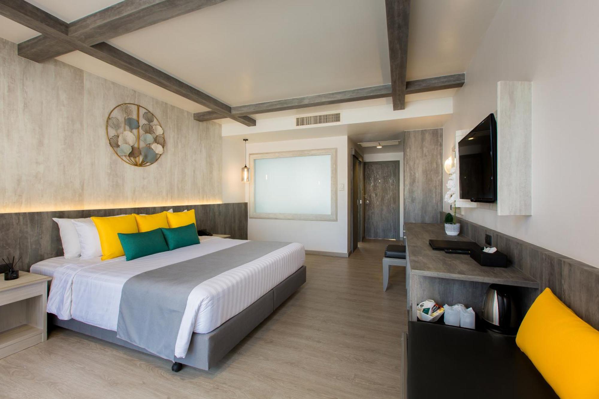 Resort Coconut Village Phuket - Sha Extra