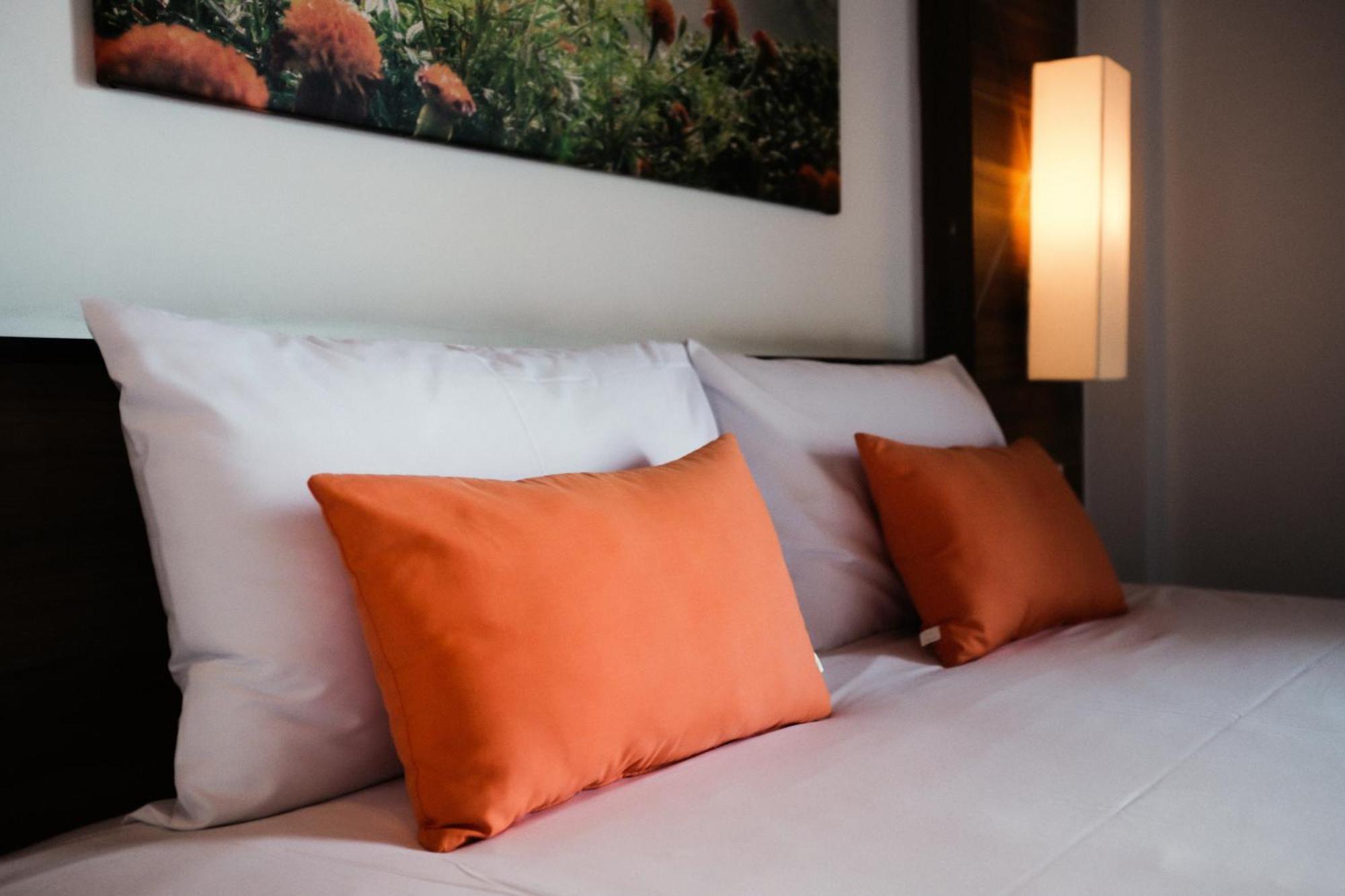 Phuket Airport - Sha Extra Resort Nai Yang