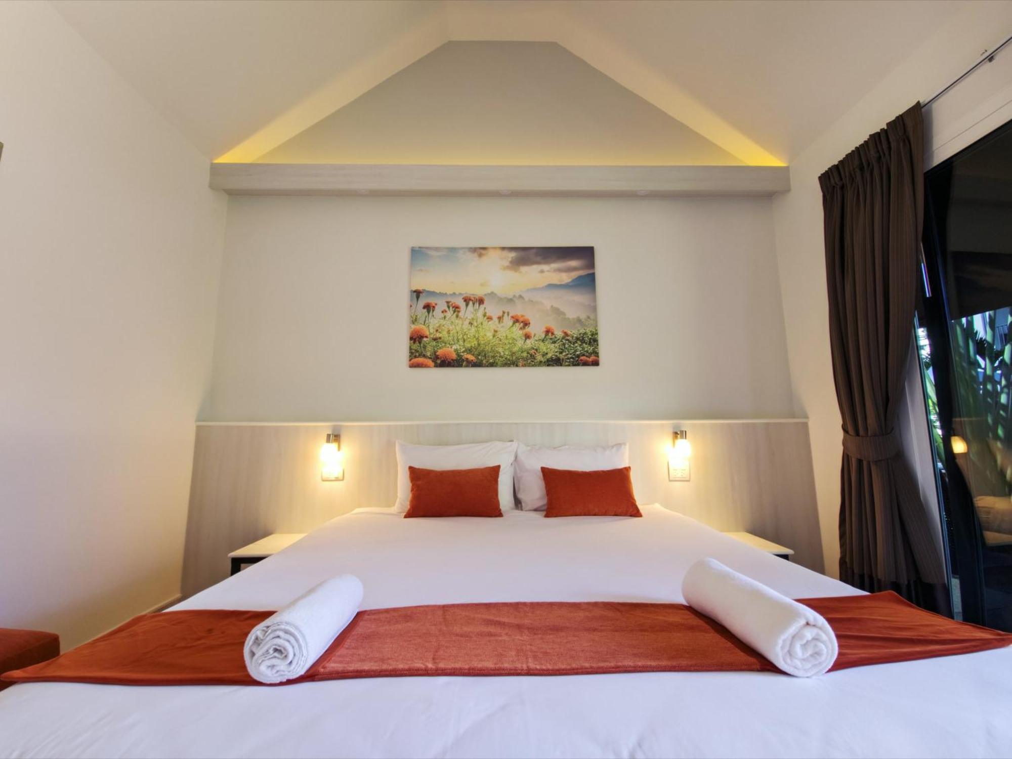 Resort Phuket Airport - Sha Extra 3*