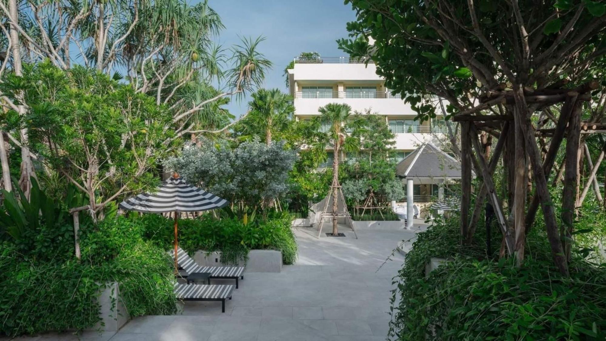 Hotel The Royal Paradise & - Sha Extra