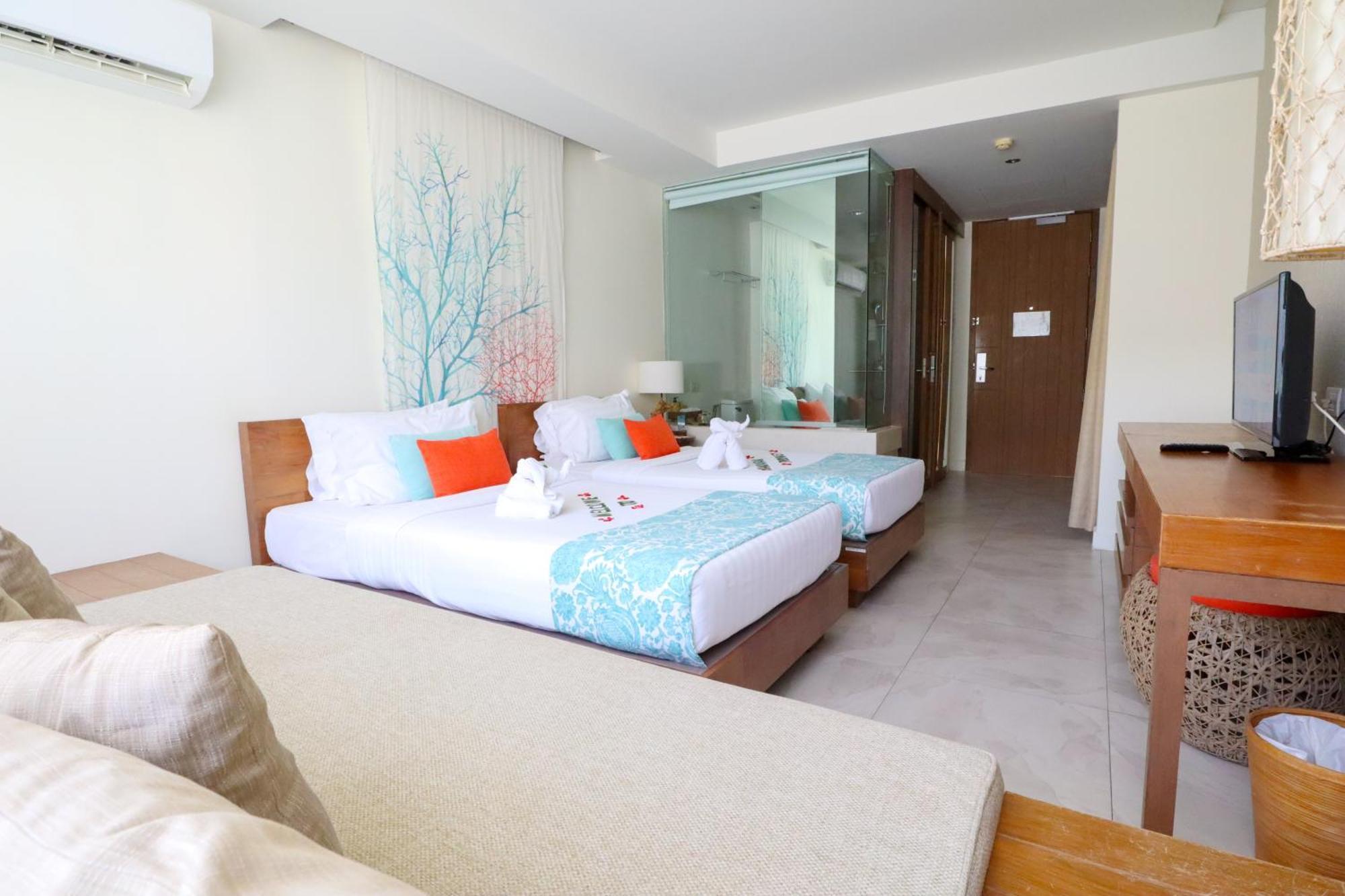 Bandara Resort, Phuket Hotel
