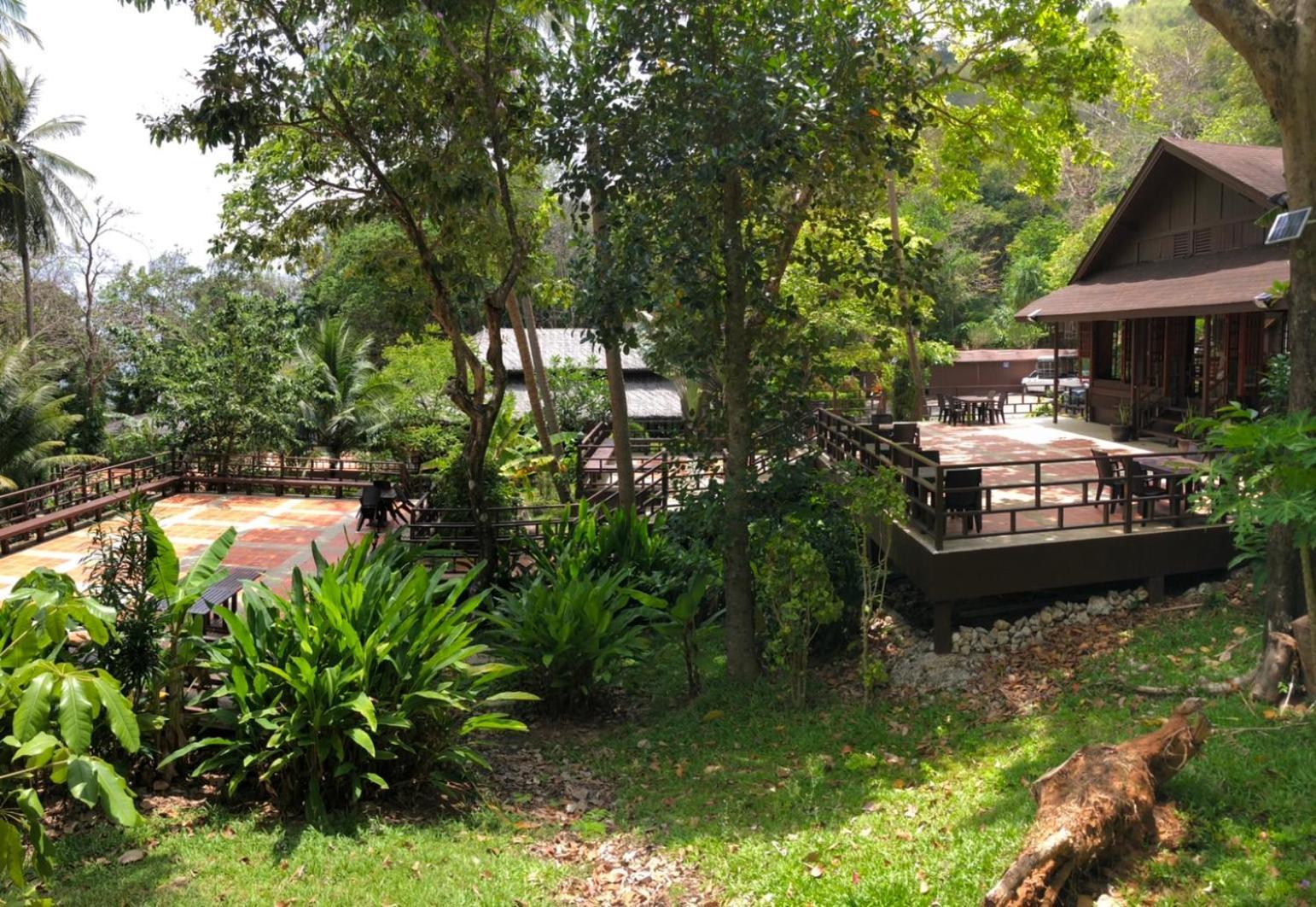Resort Baan Krating Phuket -sha 3*